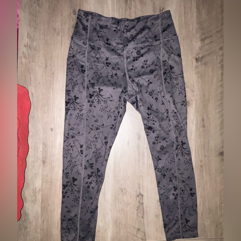 KIAVA Gray Floral Leggings